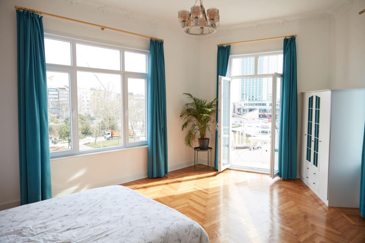 Great View Of Taksim Square, Luxury Furnished On Main Street Of Taksim, Partial Sea View Apartment Istanbul