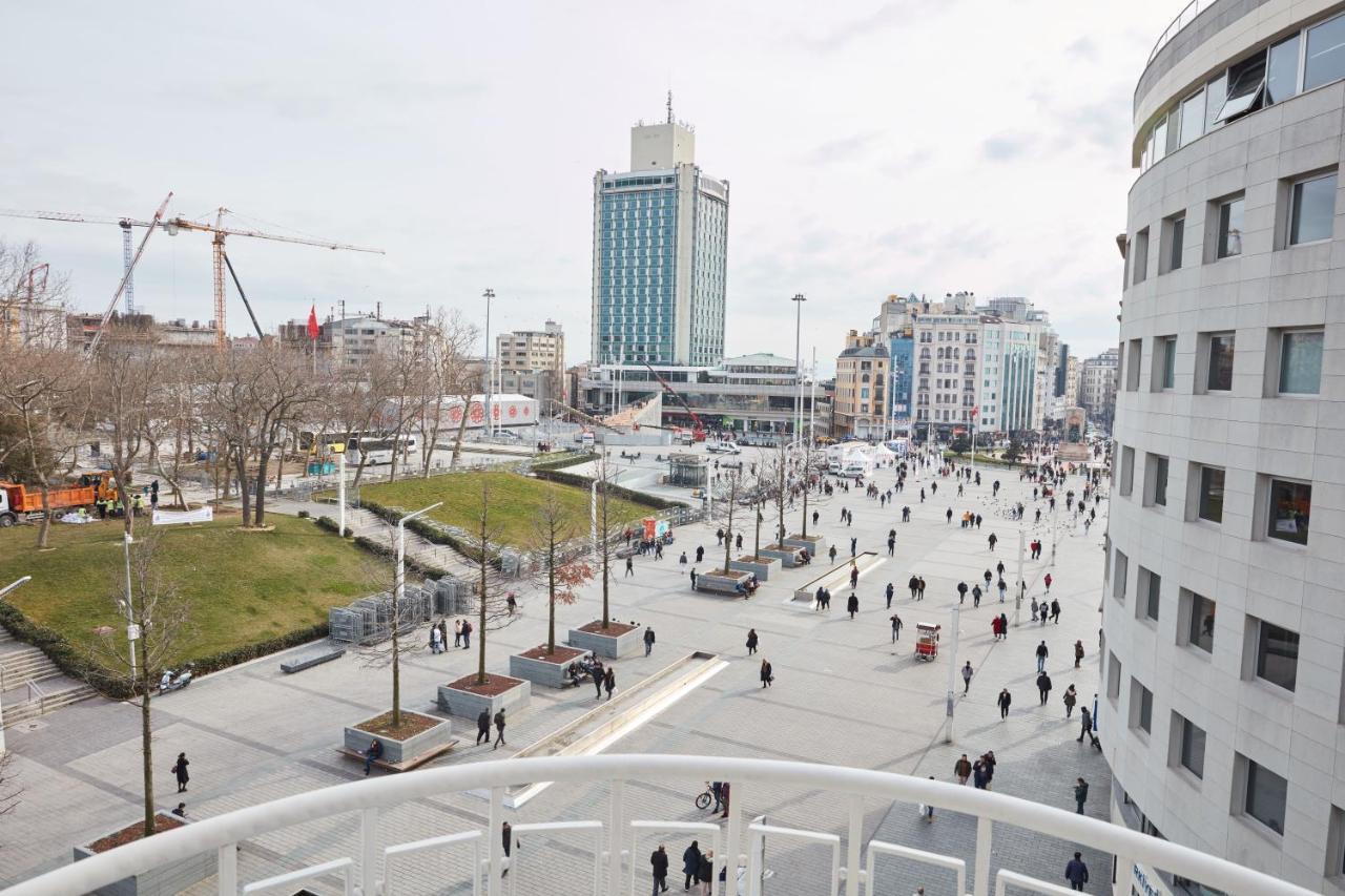 Great View Of Taksim Square, Luxury Furnished On Main Street Of Taksim, Partial Sea View Apartment Istanbul