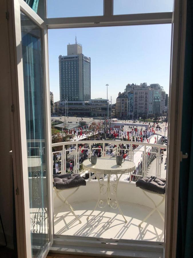Apartment Great View Of Taksim Square, Luxury Furnished On Main Street Of Taksim, Partial Sea View